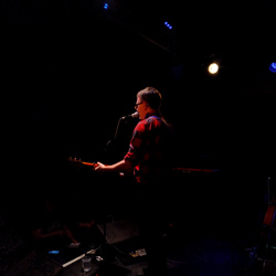 Darren Playing an intimate gig for the Western Stars Show