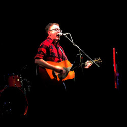 Darren running the solo Springsteen Set signing hits including the river and born to run.
